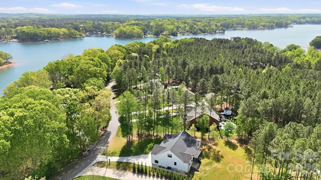420 Stillwater Road Troutman NC 28166