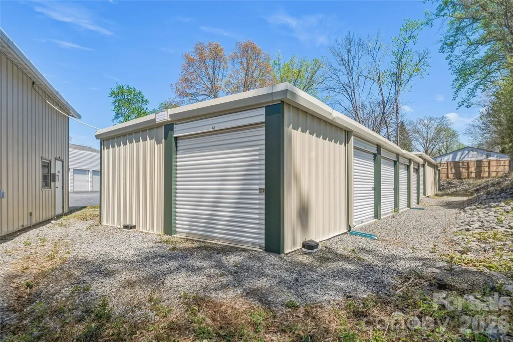 130 Oakland Hill Drive Etowah NC 28729