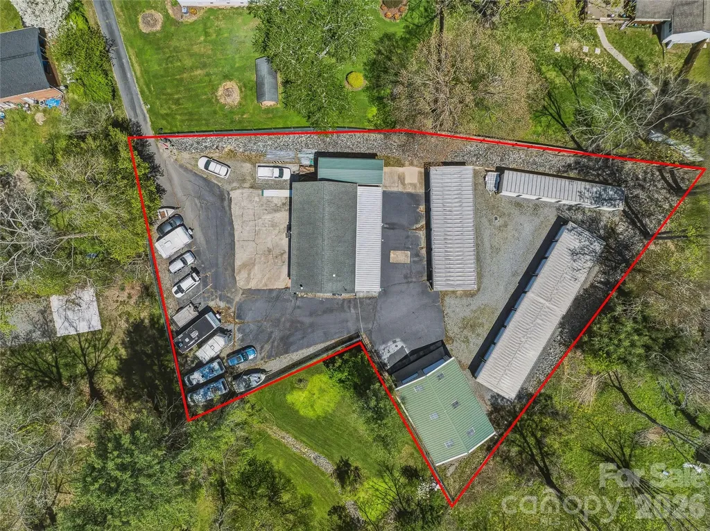 130 Oakland Hill Drive Etowah NC 28729