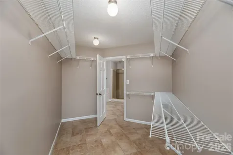 1101 Timber Trail Asheville NC 28804
