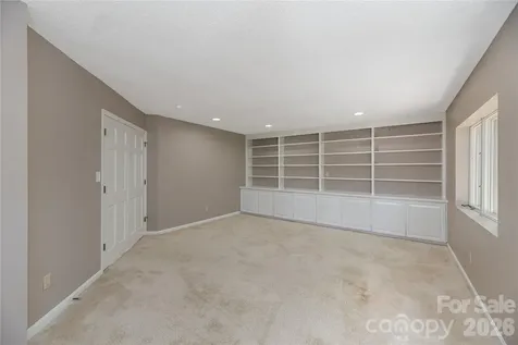 1101 Timber Trail Asheville NC 28804