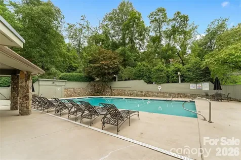 1101 Timber Trail Asheville NC 28804