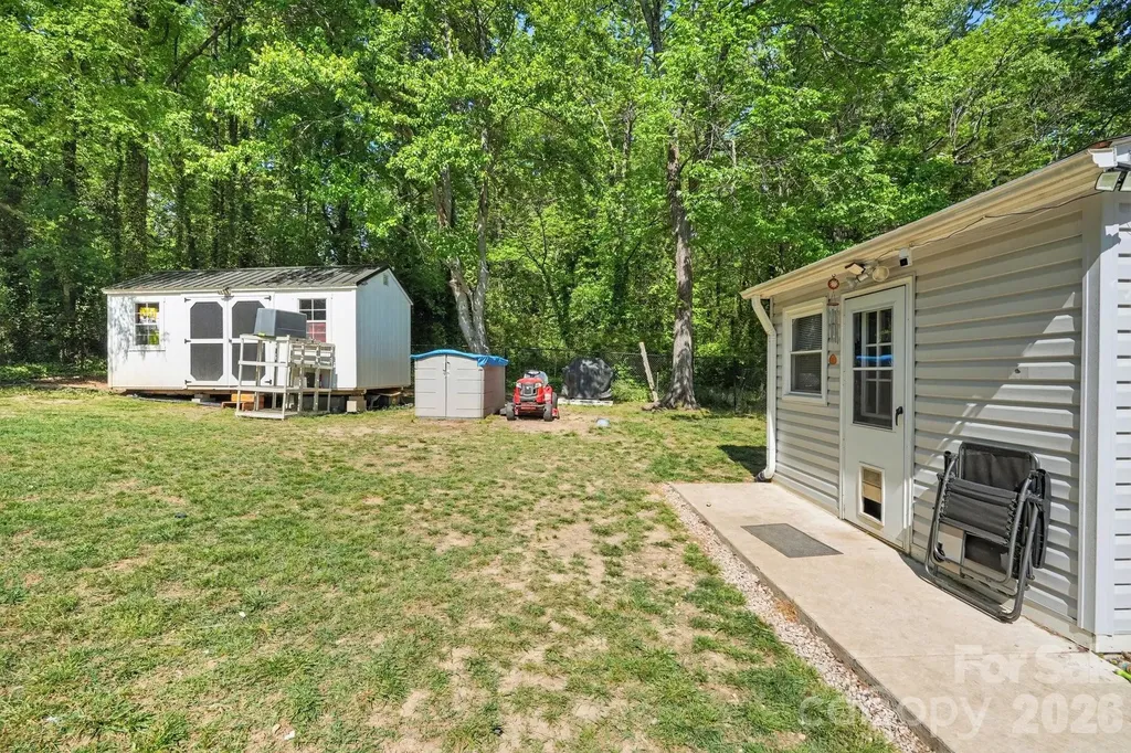 515 N Chapel Street Landis NC 28088