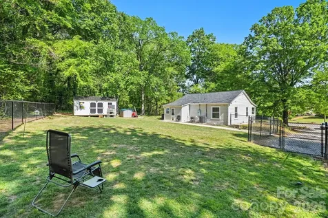 515 N Chapel Street Landis NC 28088