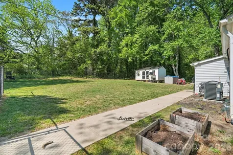 515 N Chapel Street Landis NC 28088