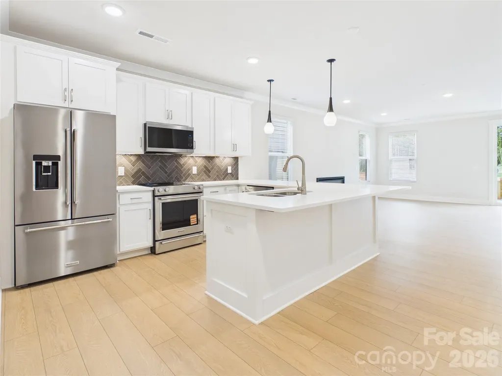 2649 Ravencroft Drive Charlotte NC 28208