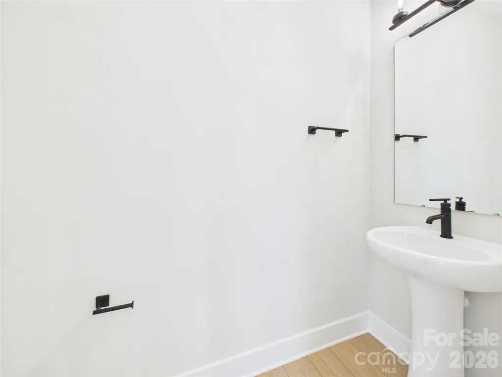 2649 Ravencroft Drive Charlotte NC 28208