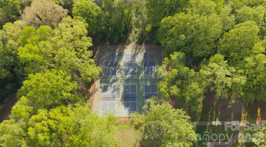 2649 Ravencroft Drive Charlotte NC 28208