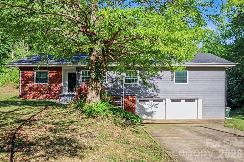 2330 18th Street NE Hickory NC 28601