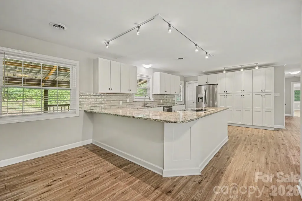 2330 18th Street NE Hickory NC 28601