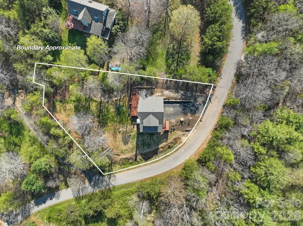 94 Spicewood Road Weaverville NC 28787