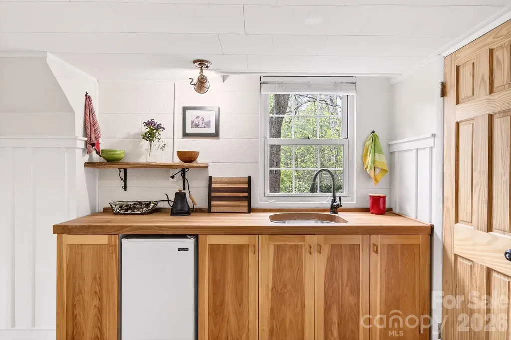 50 Rainbow Ridge Road Swannanoa NC 28778