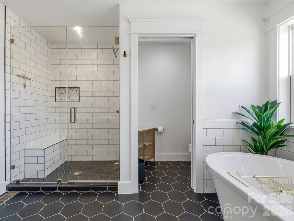 55 Acona Lane Asheville NC 28803