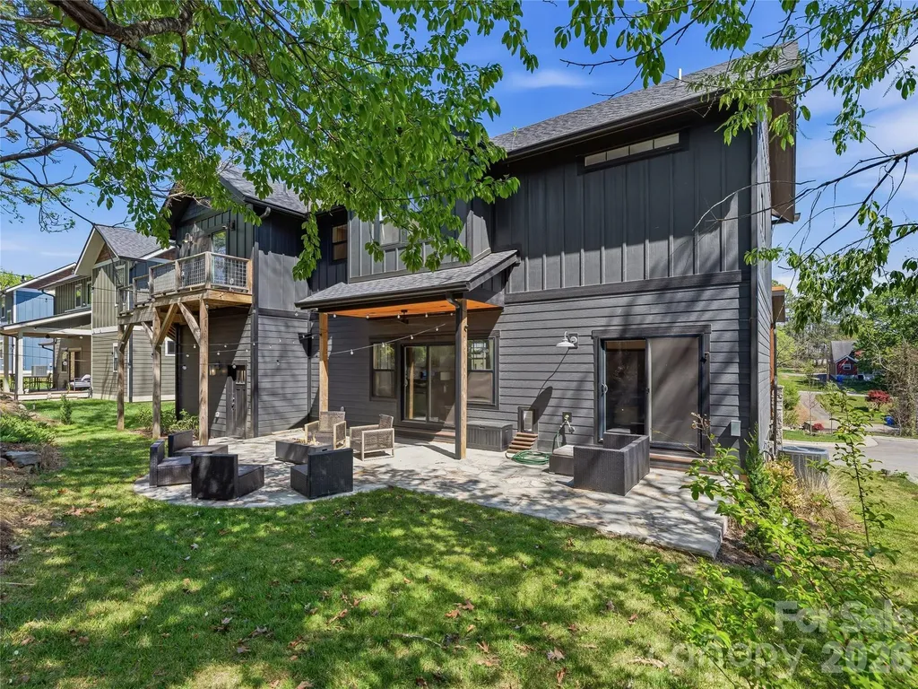 55 Acona Lane Asheville NC 28803