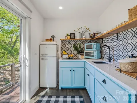 55 Acona Lane Asheville NC 28803