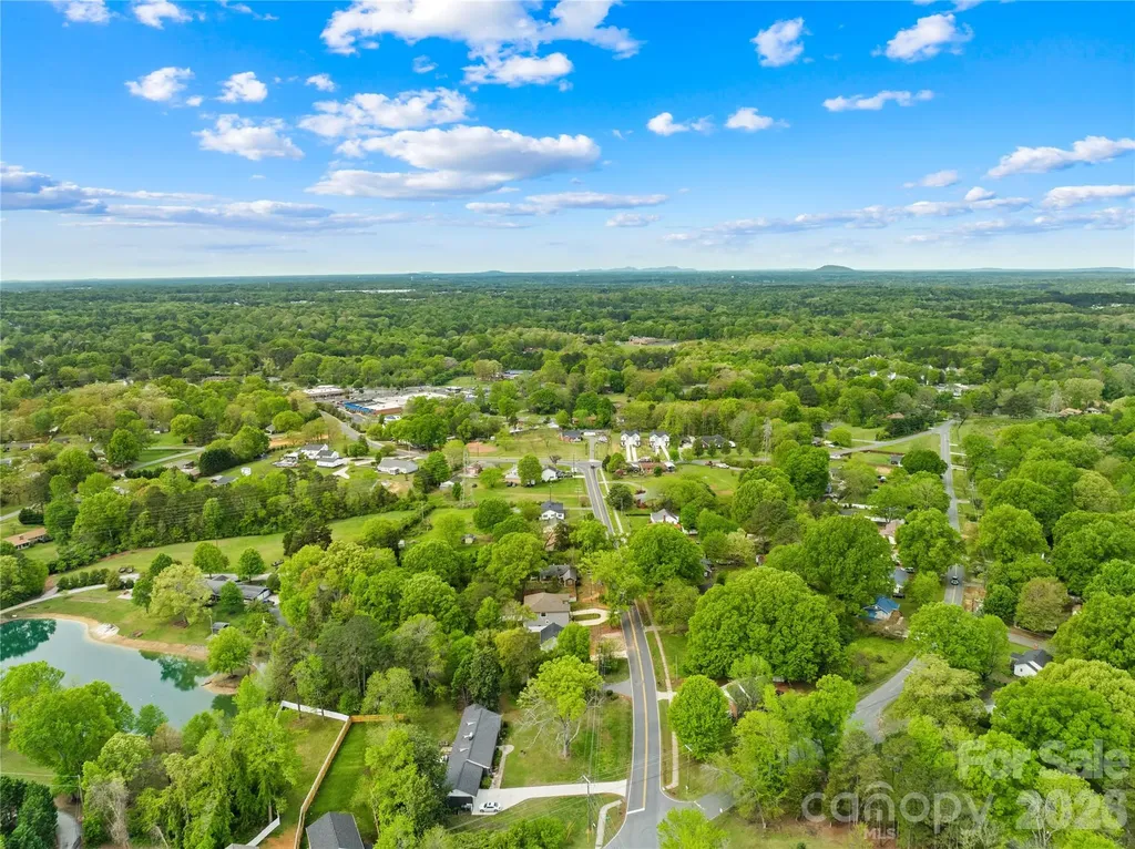 8035 Pleasant Grove Road Charlotte NC 28216
