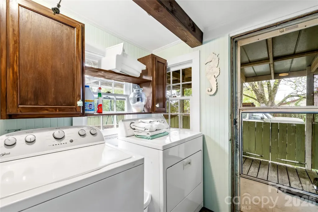 8035 Pleasant Grove Road Charlotte NC 28216