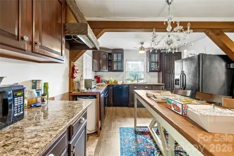 8035 Pleasant Grove Road Charlotte NC 28216