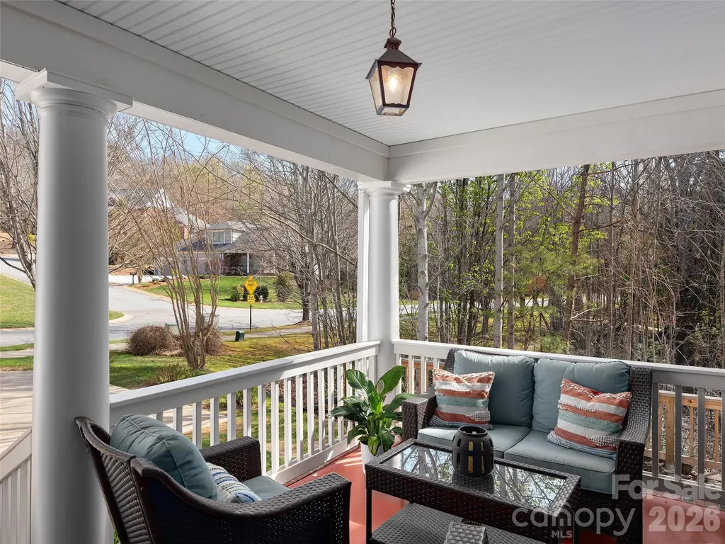 1672 Olmsted Drive Asheville NC 28803