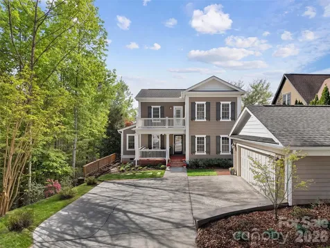 1672 Olmsted Drive Asheville NC 28803