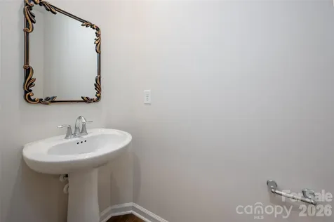 15740 Country House Street Charlotte NC 28273