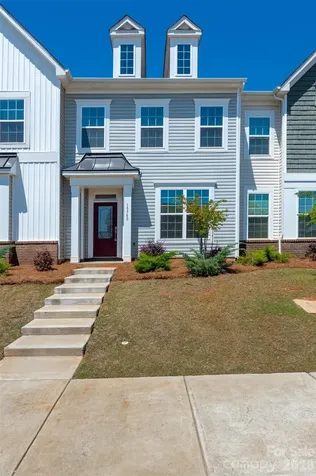 15740 Country House Street Charlotte NC 28273