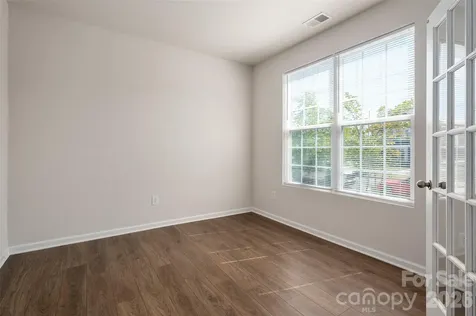 15740 Country House Street Charlotte NC 28273