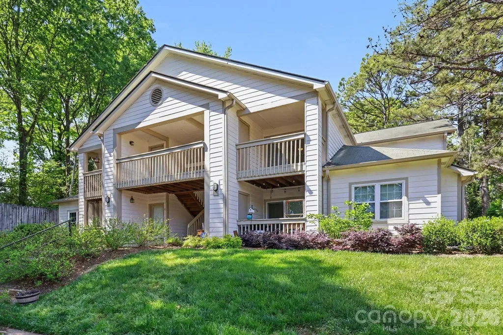 1051 Churchill Downs Court Charlotte NC 28211