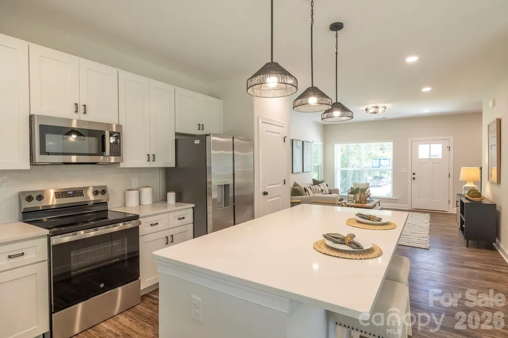 1915 Dove Drive Charlotte NC 28214