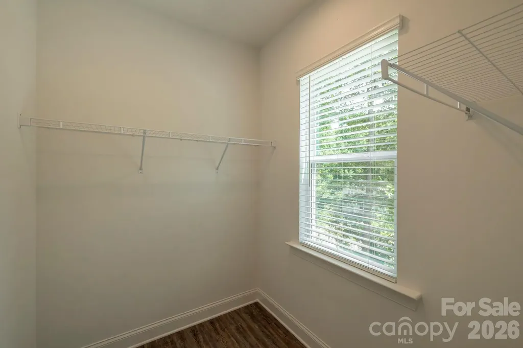 1915 Dove Drive Charlotte NC 28214