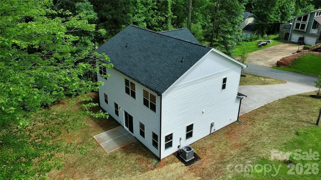 1915 Dove Drive Charlotte NC 28214