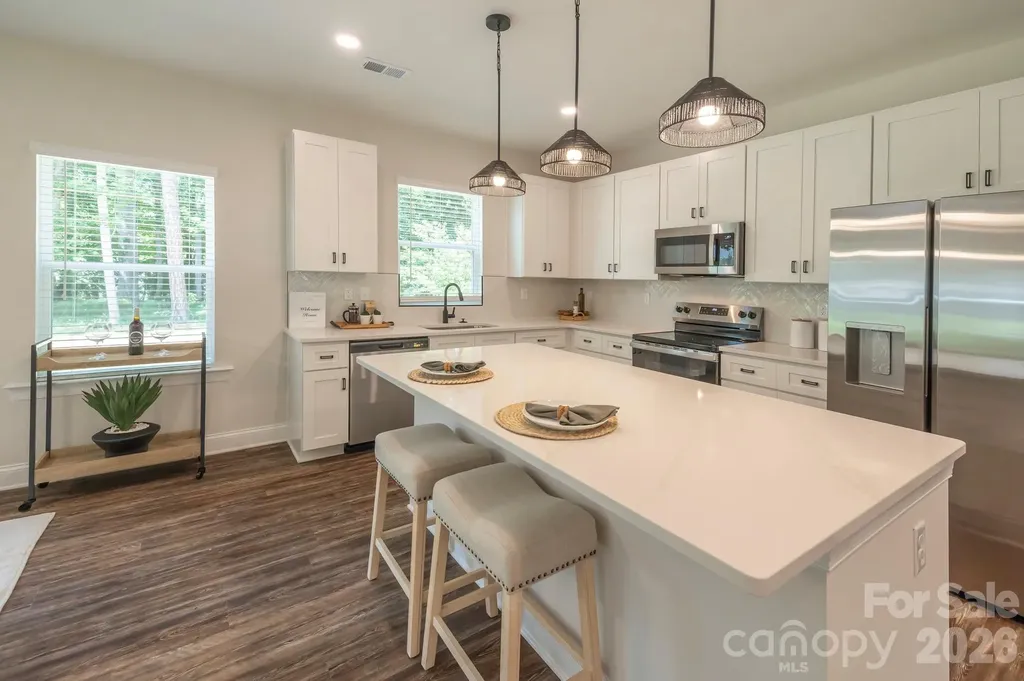 1915 Dove Drive Charlotte NC 28214