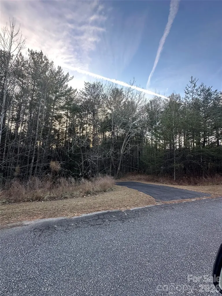 1388 Old Dry Creek Road Morganton NC 28655