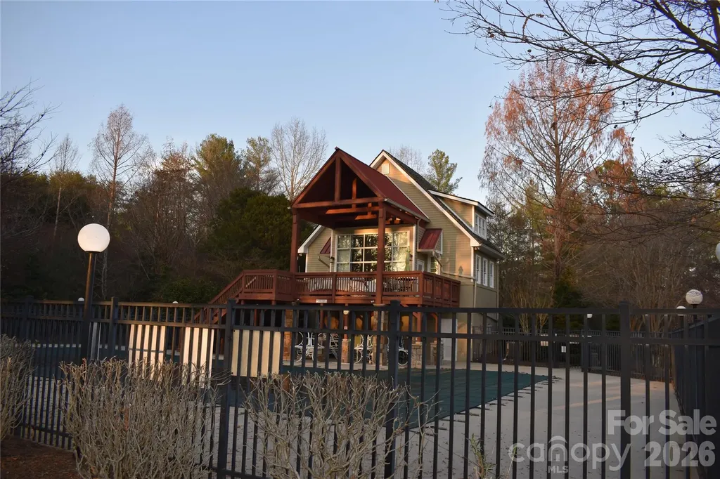 1388 Old Dry Creek Road Morganton NC 28655