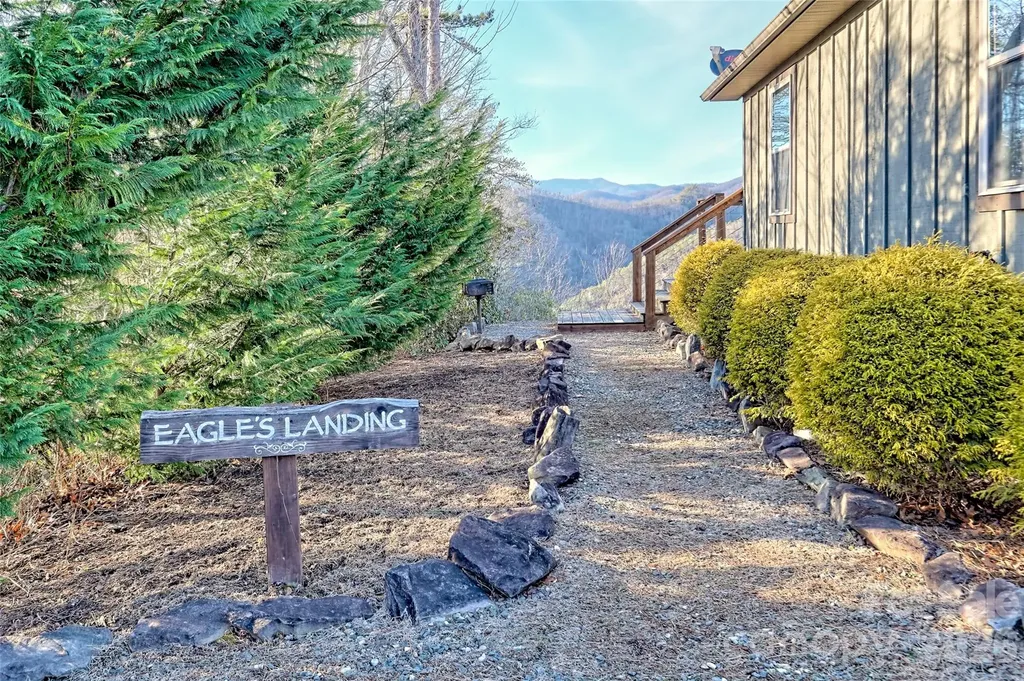258 Buddys Way Bryson City NC 28713