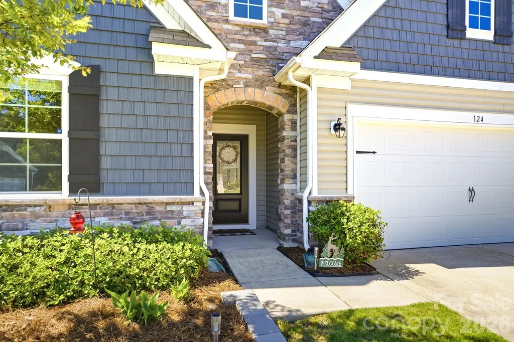 124 Goodleigh Lane Mooresville NC 28115