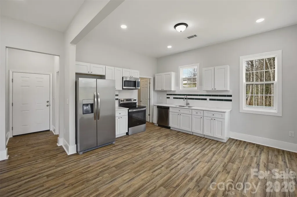 9067 Mccray Farms Drive Hickory NC 28601