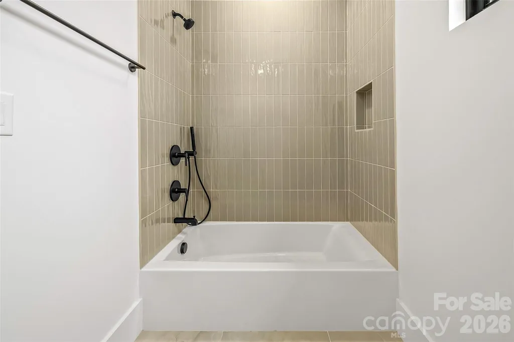 7109 Essington Drive Charlotte NC 28270