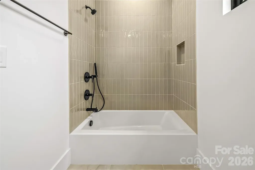 7109 Essington Drive Charlotte NC 28270