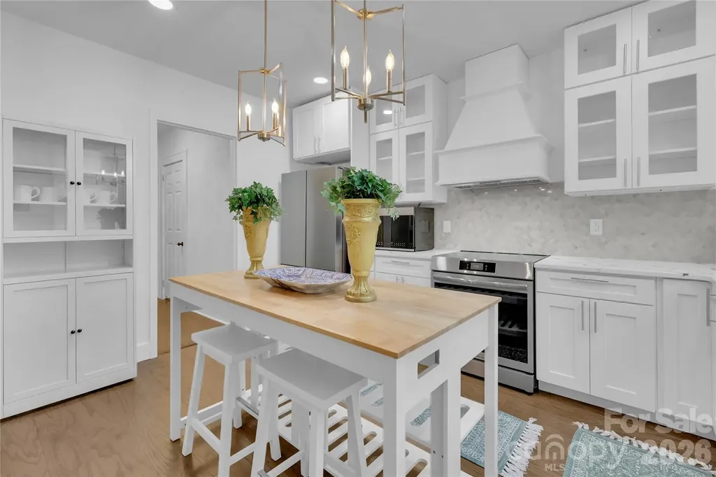 1407 Mimosa Lane Lenoir NC 28645