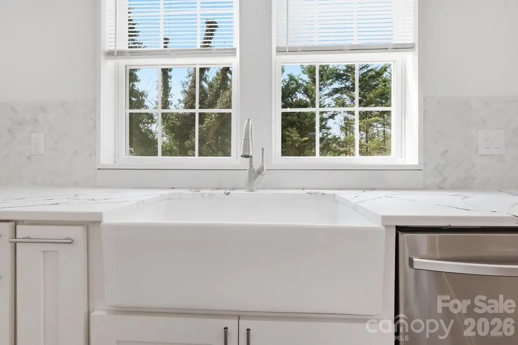 1407 Mimosa Lane Lenoir NC 28645