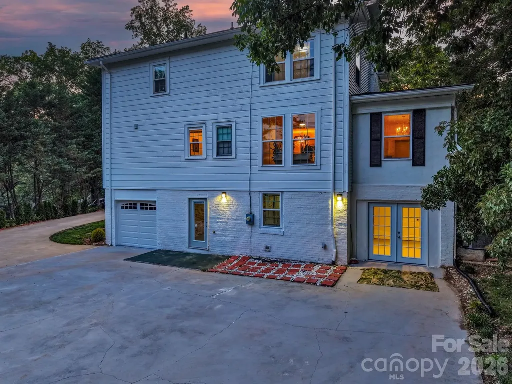 1407 Mimosa Lane Lenoir NC 28645