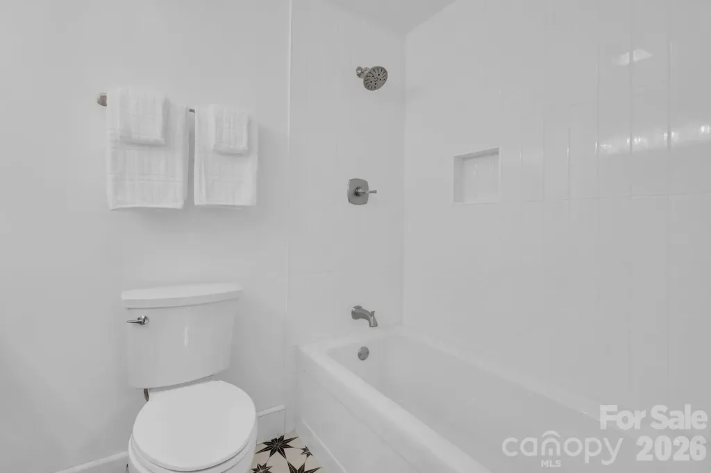 1407 Mimosa Lane Lenoir NC 28645