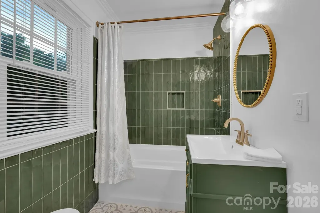 1407 Mimosa Lane Lenoir NC 28645