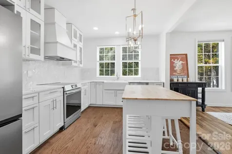 1407 Mimosa Lane Lenoir NC 28645
