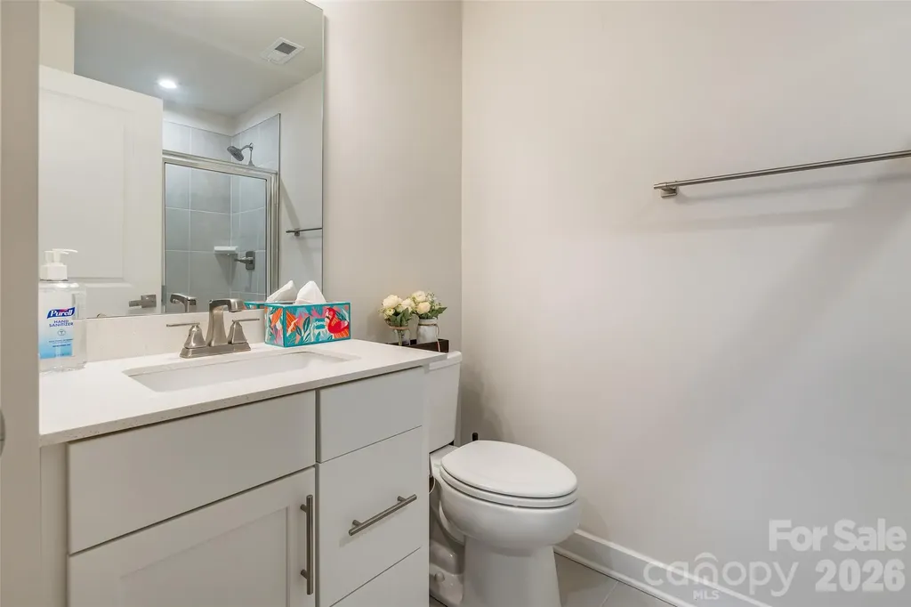 924 Broad River Lane Charlotte NC 28211