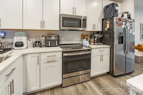 924 Broad River Lane Charlotte NC 28211
