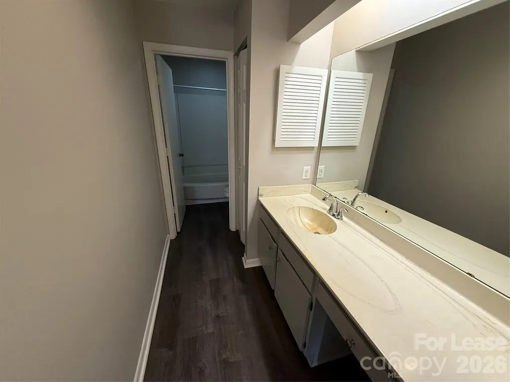 4617 Sharon Chase Drive Charlotte NC 28215