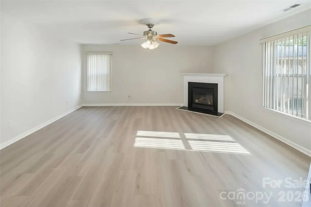 317 Ashton Bluff Circle Mount Holly NC 28120
