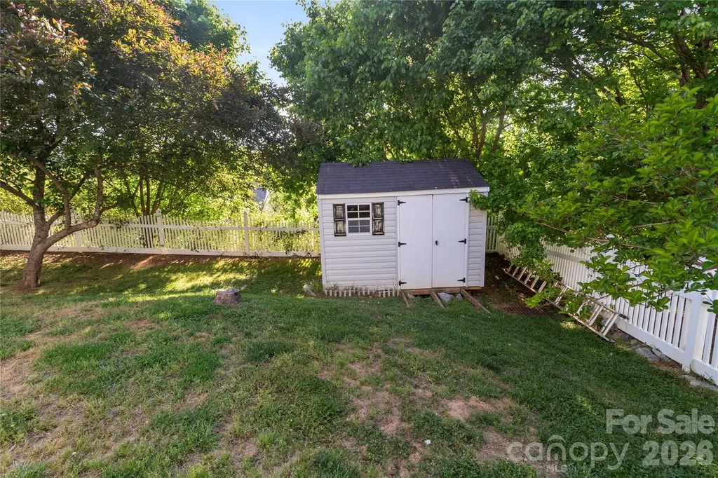 317 Ashton Bluff Circle Mount Holly NC 28120
